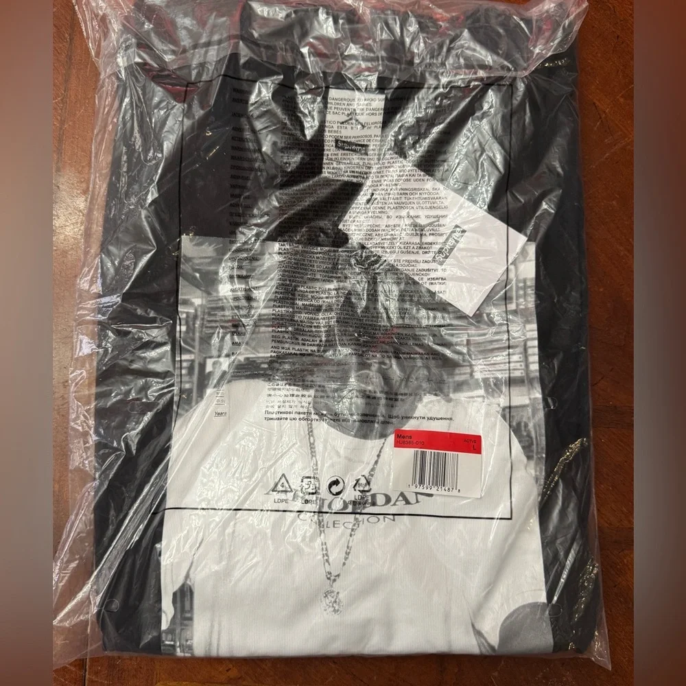 Supreme X Jordan Tee - Picture 2 of 3